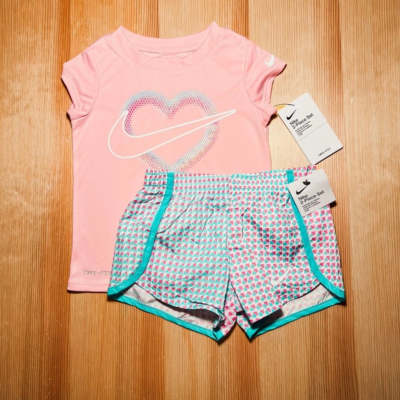 Nike Other - Nike Girls T-shirt and Shorts Set